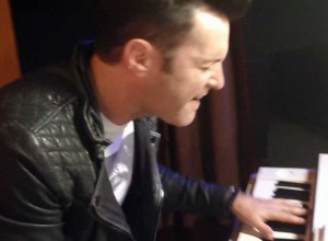 Axel nos presenta su nuevo disco y nos regala una canción