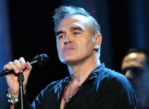 Morrissey sigue internado