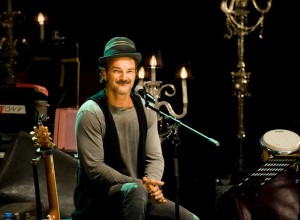 Ricardo Arjona agrega funciones