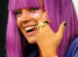 Lily Allen contra la FIFA: «Blatter es un corrupto»