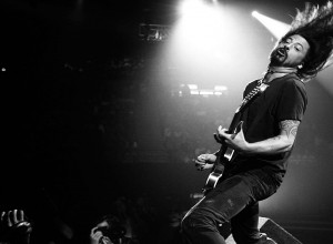 Dave Grohl: «El futuro de las giras puede ser el financiamiento colectivo»