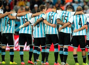 La historia detrás de la canción que cantan todos los argentinos