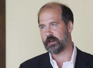 Krist Novoselic apoya las palabras de Eddie Vedder contra la guerra