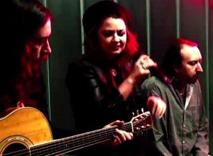 Santo Fuego en otro acústico de La Viola