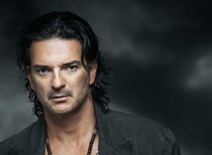 Uno más para Ricardo Arjona