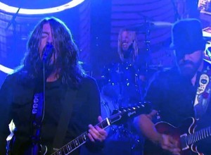 Mirá a Foo Fighters y Zac Brown tocando «War Pigs» de Black Sabbath