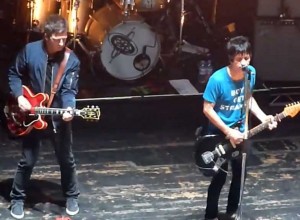 Para disfrutar: Noel Gallagher y Johnny Marr recordaron grandes temas en vivo