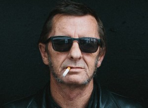 Phil Rudd, baterista de AC/DC, fue acusado de planear el asesinato de dos personas