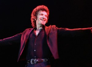 Gino Vannelli, el “hitero” del amor ochentoso: “Voy a repasar todos los discos de mi carrera”