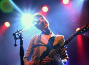 La Armada C&oacute;smica presenta su clip «Terremoto»