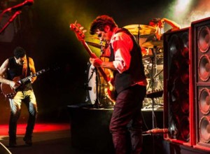 Divididos cerró con todo su año en el Luna Park