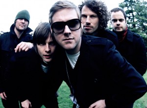Kaiser Chiefs lanzan tema in&eacute;dito: «Falling Awake»