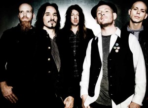 Stone Sour le pone im&aacute;genes a «The Dark»