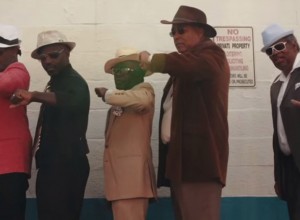 Alex Boyé: viejitos con onda en un video de su cover de “Uptown Funk”