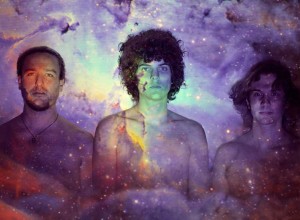 Rayos L&aacute;ser present&oacute; el clip de «Llamame»