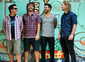 Binaural cuenta detalles de las canciones de su nuevo disco