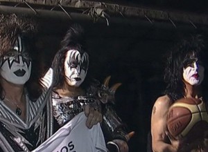 Kiss jugó al básquet con los chicos