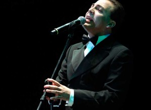 Cristian Castro vuelve a la Argentina y así te invita al show