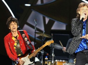 Mick Jagger y Ron Wood participaron en una canción para las víctimas del terremoto en Nepal