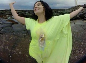 Stonemilker, el video de Björk en 360° que la rompe