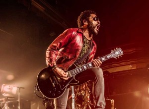 Lenny Kravitz prepara la salida de su DVD