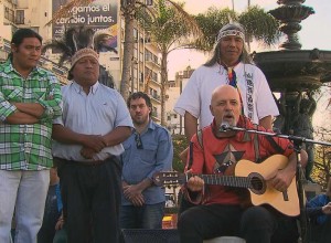 Gustavo Cordera visitó el campamento Qom y se sumó al reclamo