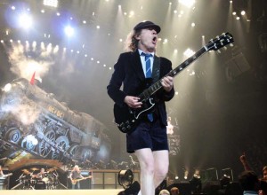 Demandan a AC/DC por el alto volumen durante un show