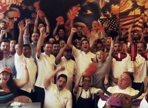 Emilio Estefan presenta «Todos somos mexicanos», la respuesta a Donald Trump