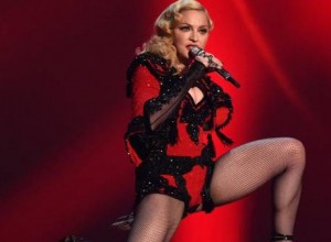 Madonna, al borde de las lágrimas en un show