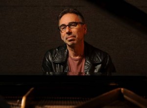 Leo Sujatovich: â€œSpinetta ejerciÃ³ una influencia absoluta sobre mi mÃºsicaâ€�