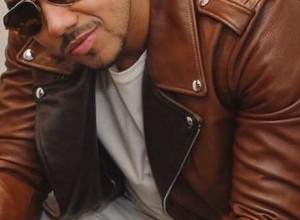 Romeo Santos regresa convertido en superhéroe
