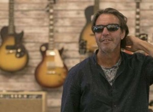 Elías Perchik se presenta con su banda Literal en Buenos Aires
