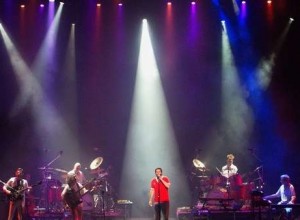 «Seconds Out» en el Coliseo, por Genetics: El mejor presente para una obra inoxidable