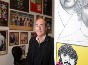 El hombre con 67 copias del mismo disco