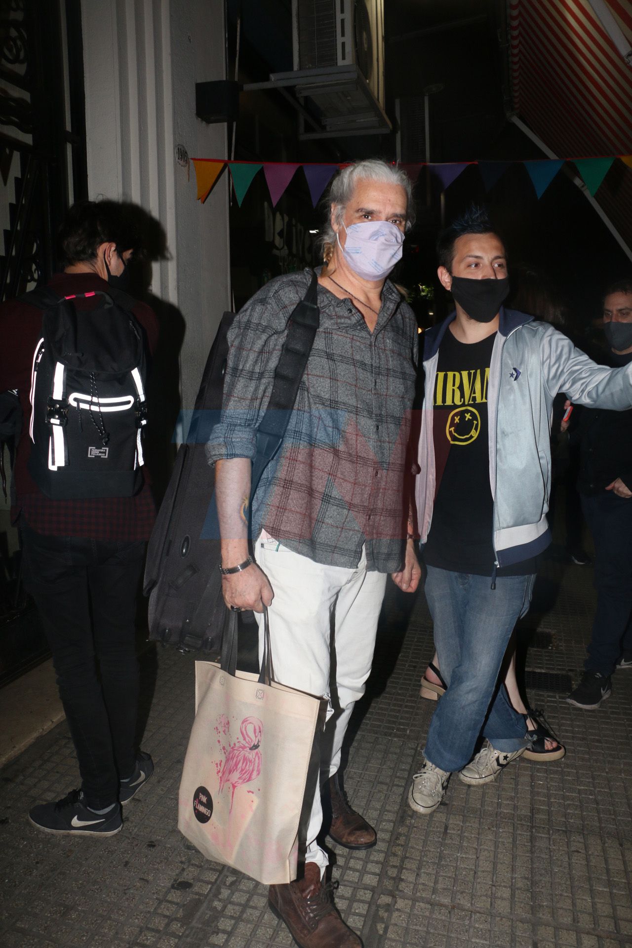 Roberto Pettinato compartió la tarde con el ídolo del rock nacional.