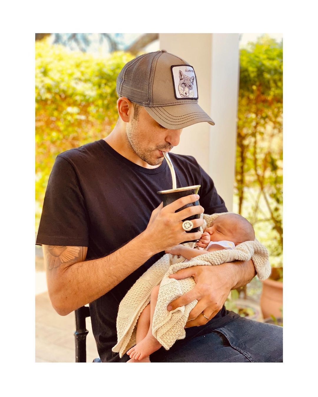 El cantante mostró la segunda foto de su hijo. (Foto: Instagram/@abelpintos)