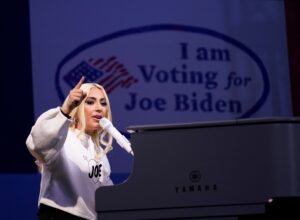 Elecciones en Estados Unidos | Lady Gaga cantó en el cierre de campaña de Joe Biden: “Necesitamos cada voto”