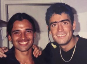 Murio Diego Maradona: la historia detrás de “La Mano de Dios”, la canción que inmortalizó Rodrigo