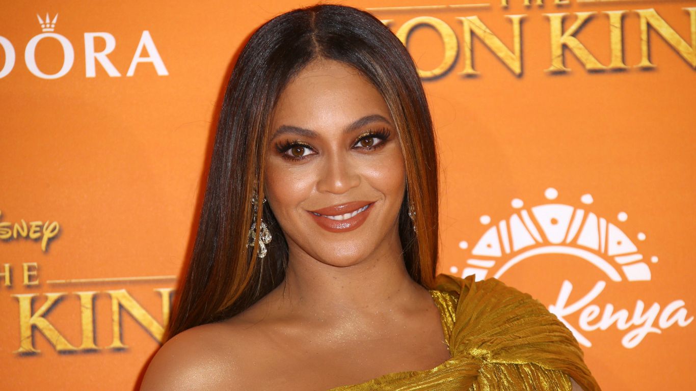 Beyoncé, en el estreno del film "El Rey León", en Londres (Foto: AP/Joel C Ryan/Invision).