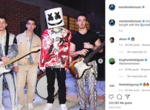 Jonas Brothers y Marshmello recorren la noche en “Leave Before You Love Me”