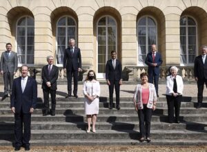 Cantantes, actores y deportistas le piden al G7 que done vacunas contra el coronavirus a los países más pobres