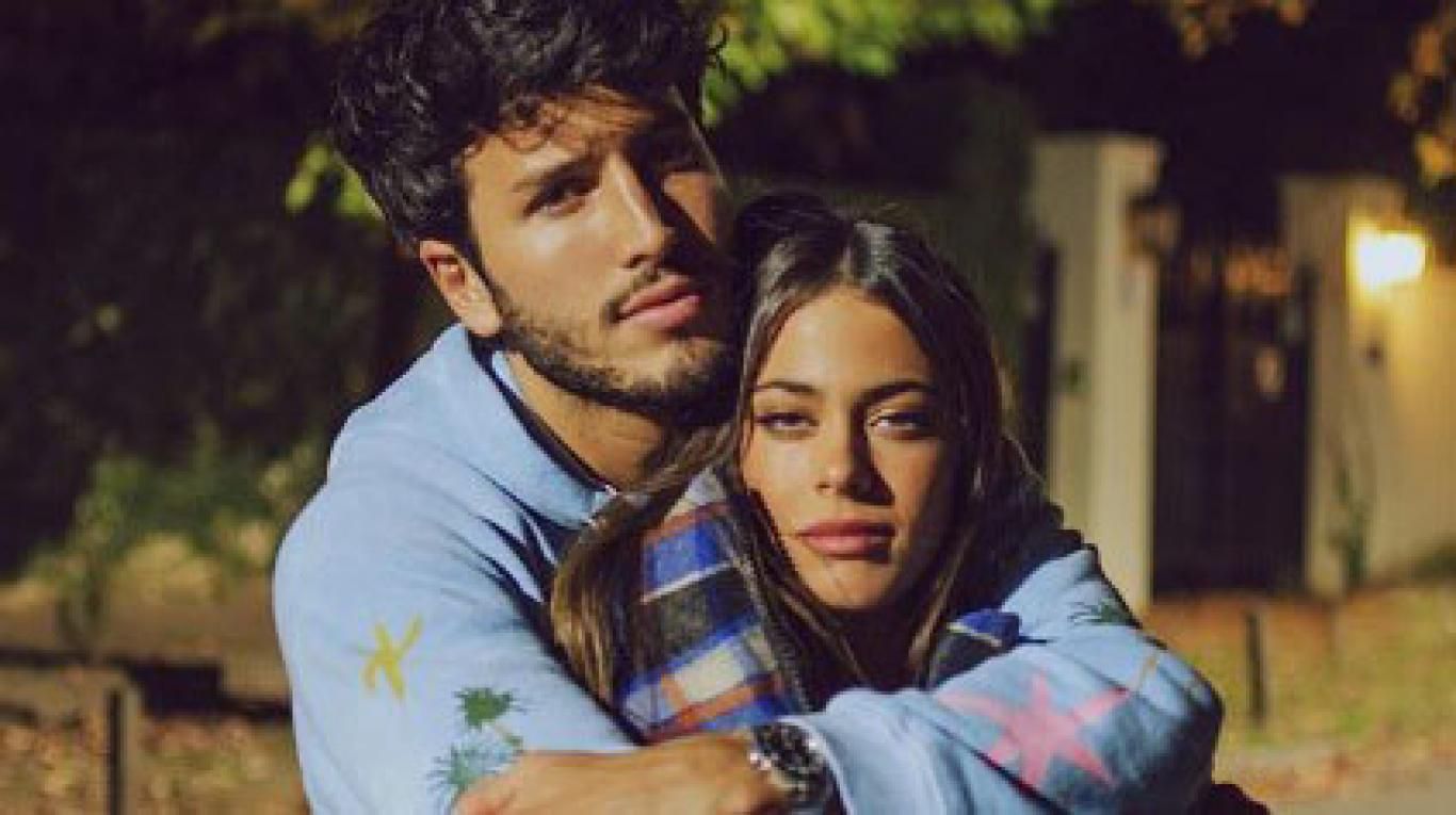 La foto con la que Tini y Yatra confirmaron su romance en 2019. (Foto: Instagram/tinistoessel):