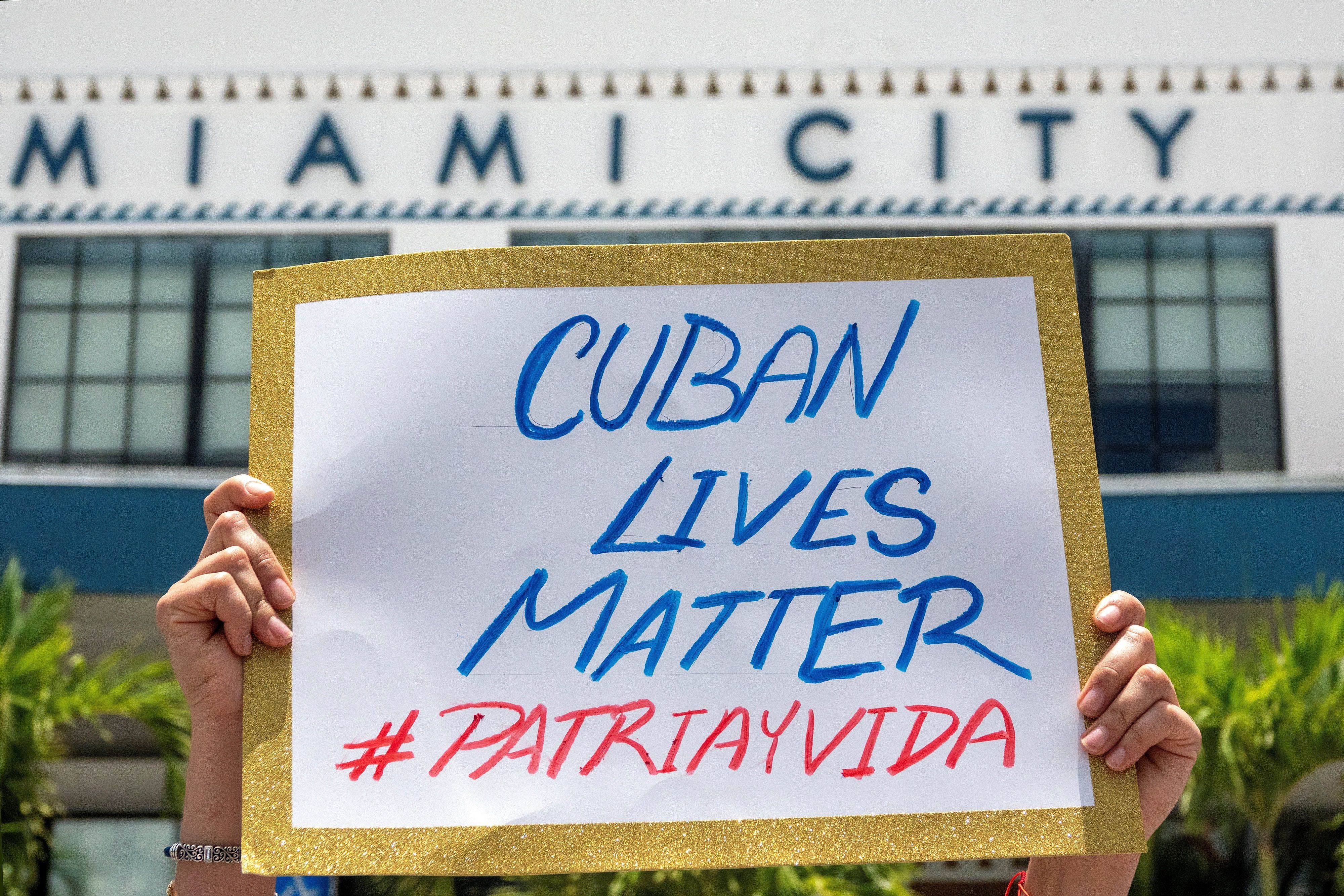 Movilización en Miami a favor de las protestas en Cuba (Foto: EFE/EPA/CRISTOBAL HERRERA-ULASHKEVICH), 
