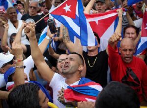 “Patria y Vida”: Gente de Zona entonó en Miami el himno de las protestas cubanas