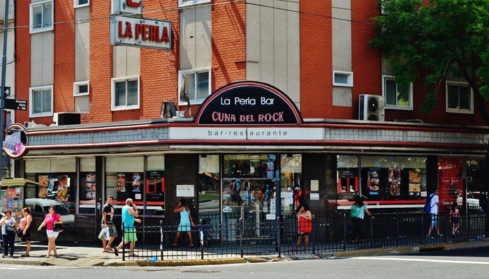 La famosa esquina de Once que vio nacer al rock nacional (Foto: archivo).