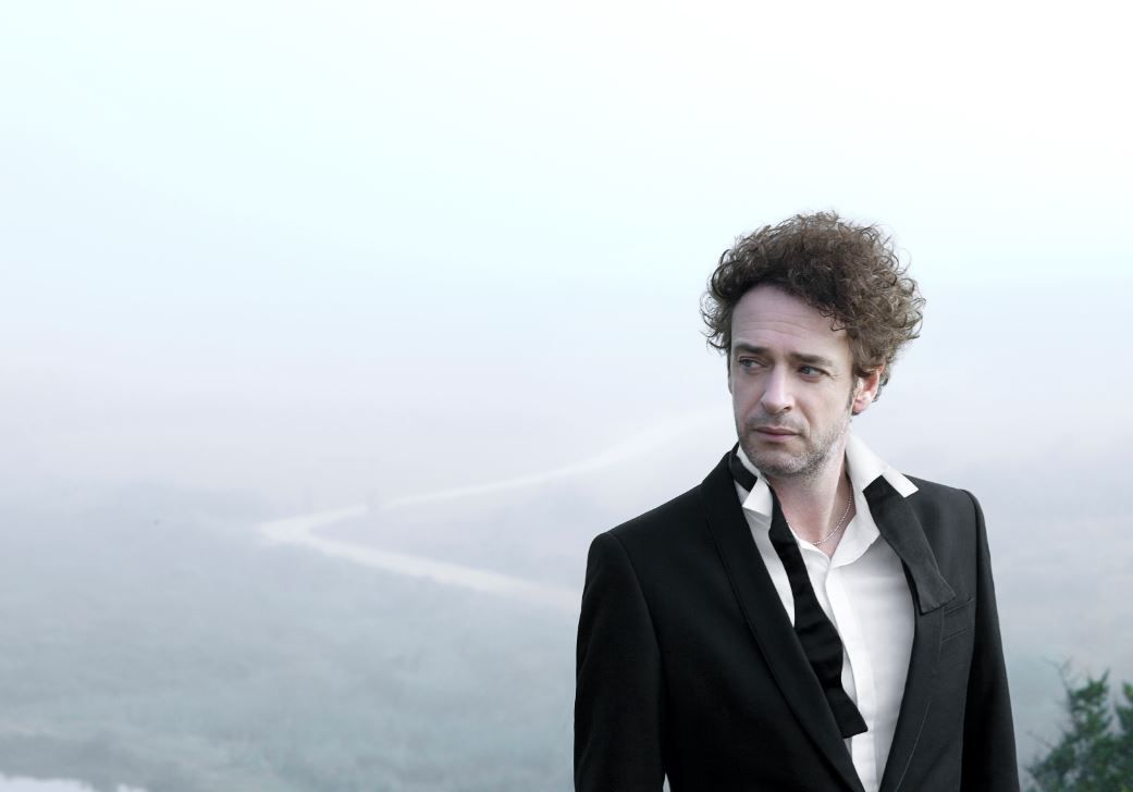 Cerati, en la época de Fuerza natural (Foto: Prensa Sony).