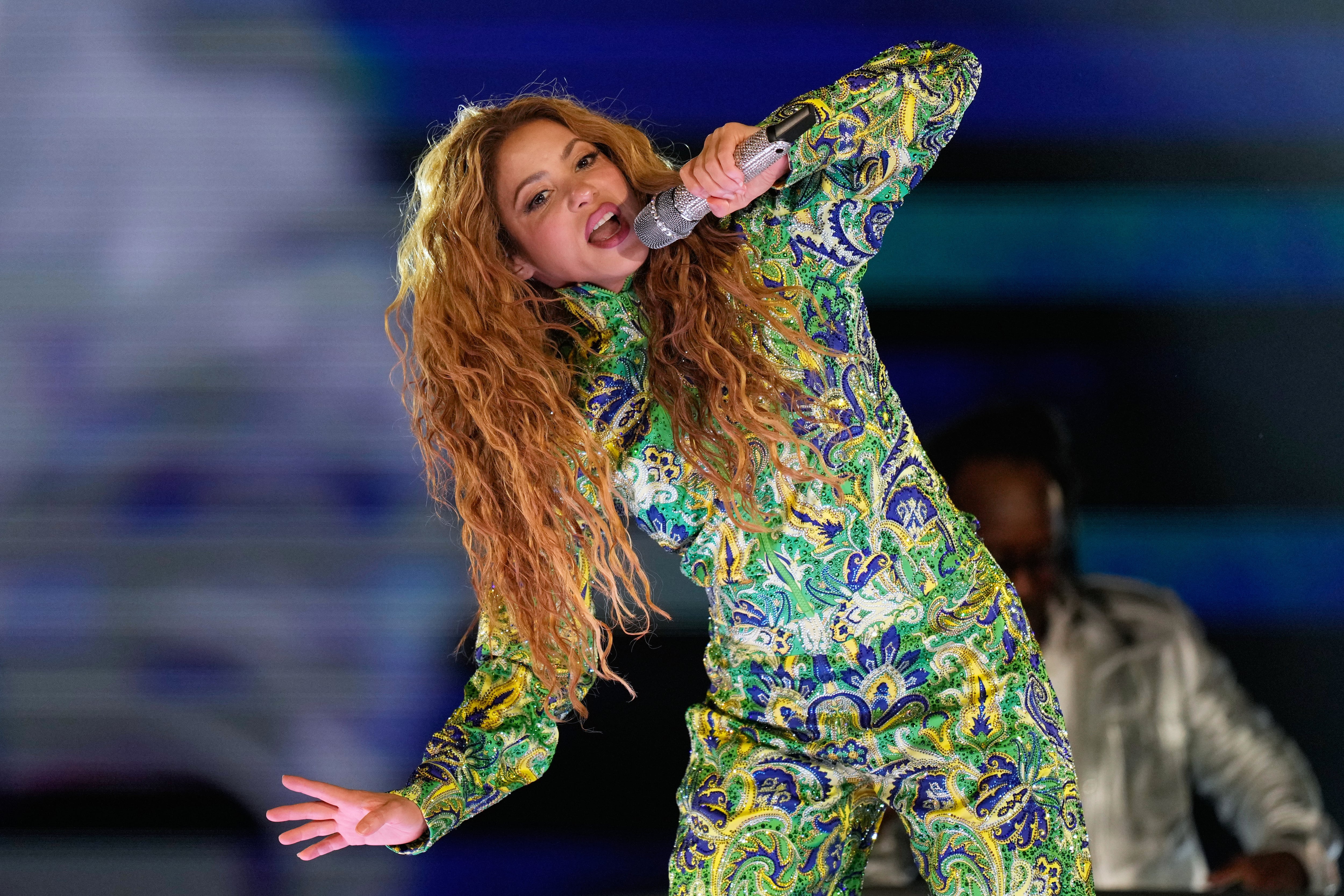 Shakira viene de dar un show multitudinario en Copacabana. (Foto AP/Silvia Izquierdo)