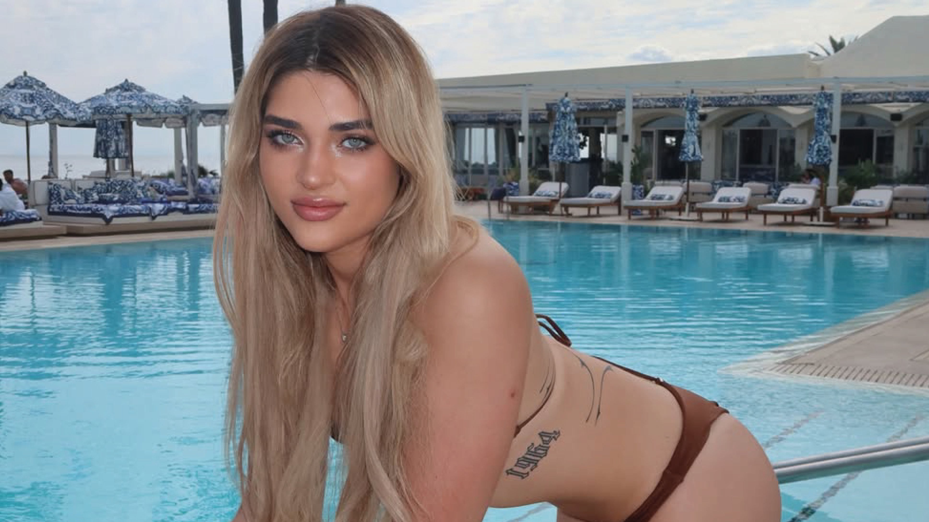 Marta Fort disfrutó en La cabane de Dolce & Gabbana y mostró su microbikini trendy Foto:@martacfort