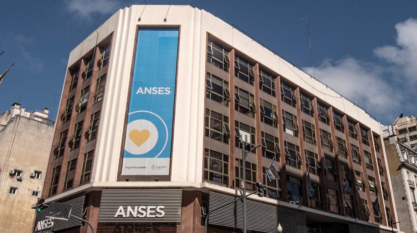 La provincia mantiene un reclamo ante la Corte Suprema por fondos adeudados por la ANSES. (Foto: ANSES)