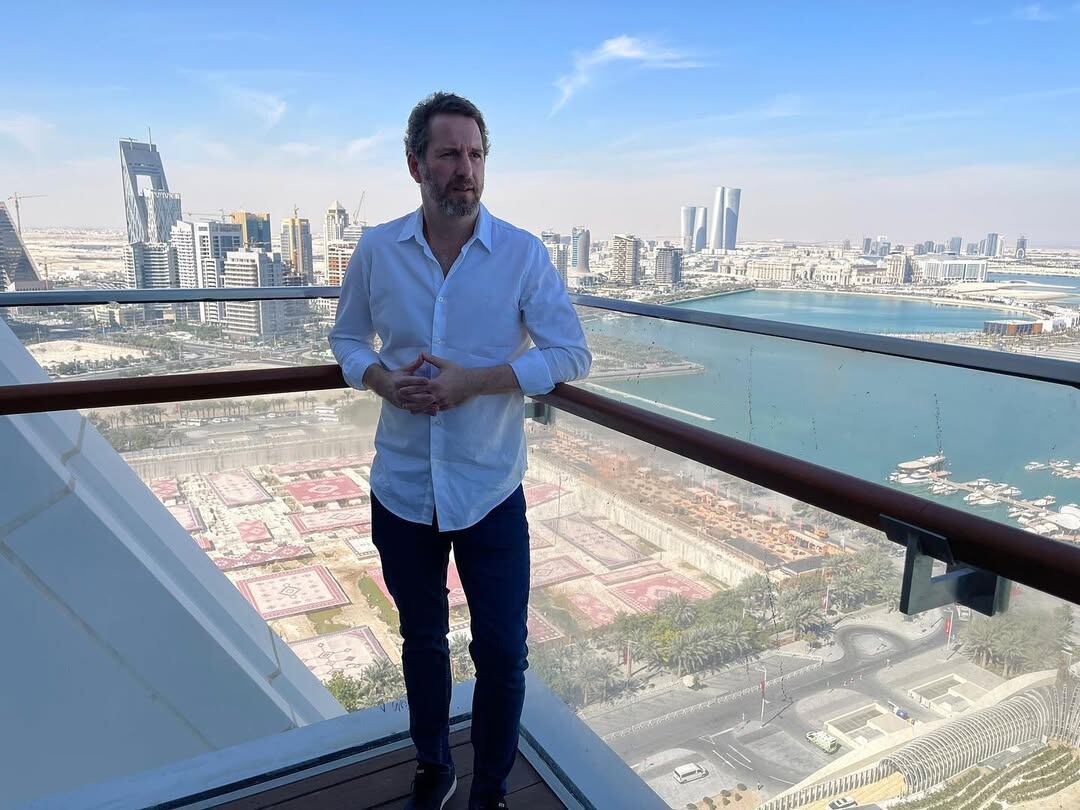 Martin Ink se recibió de Licenciado en Administración de Empresas en la UADE y hoy es uno de los socios de Sergio Ramos en la compra del Sevilla. (Martin Ink ig)